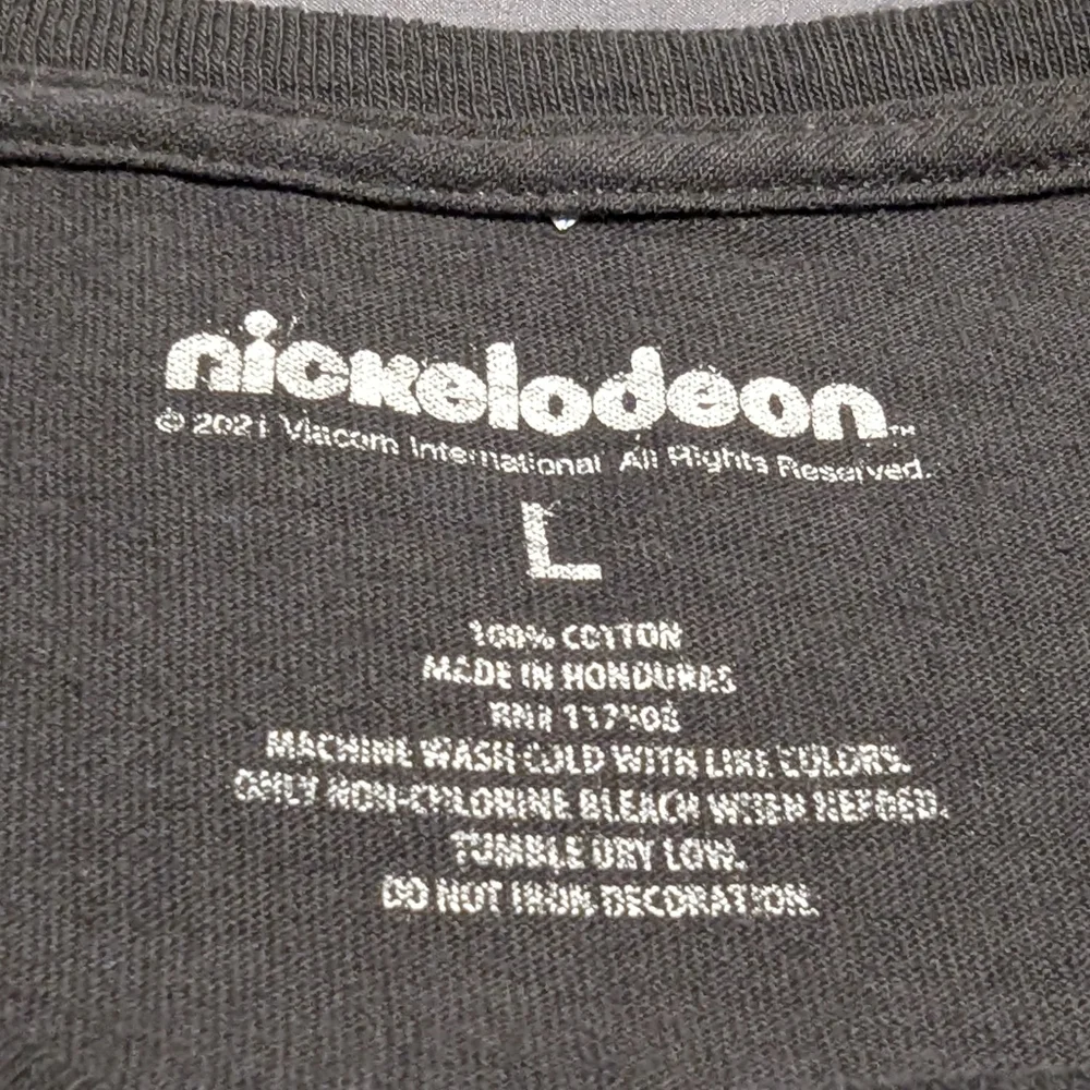 Nickelodeon Retro Black T-shirt Size Large With All The Characters From The 90s